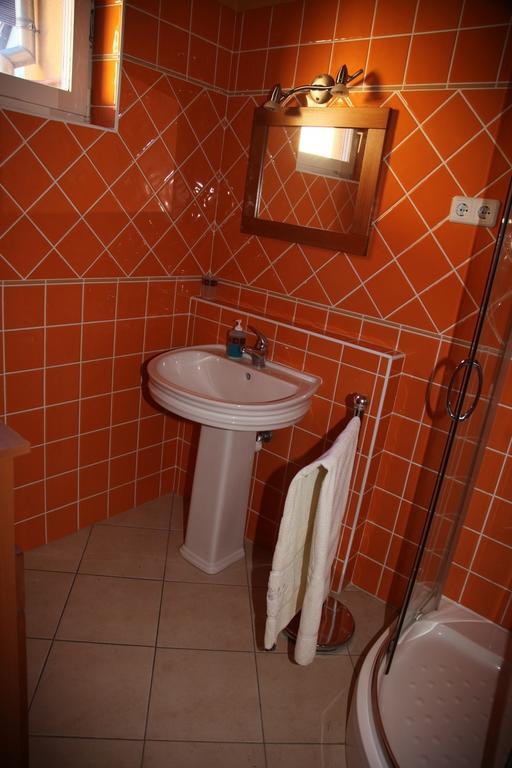 Edina Apartman ザラカロシュ 部屋 写真
