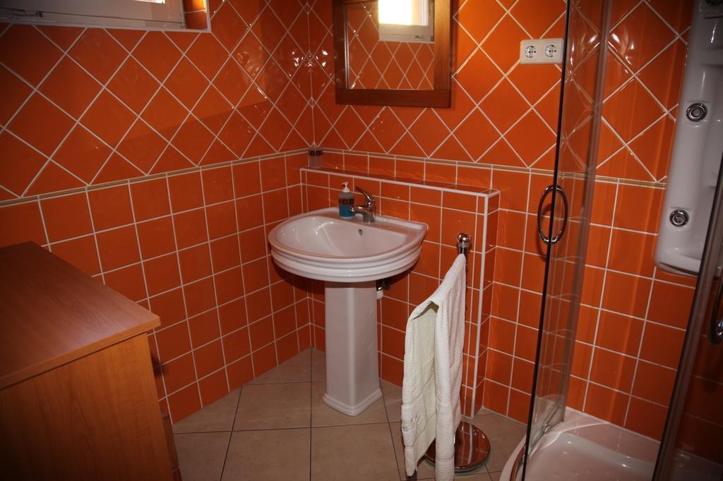 Edina Apartman ザラカロシュ 部屋 写真
