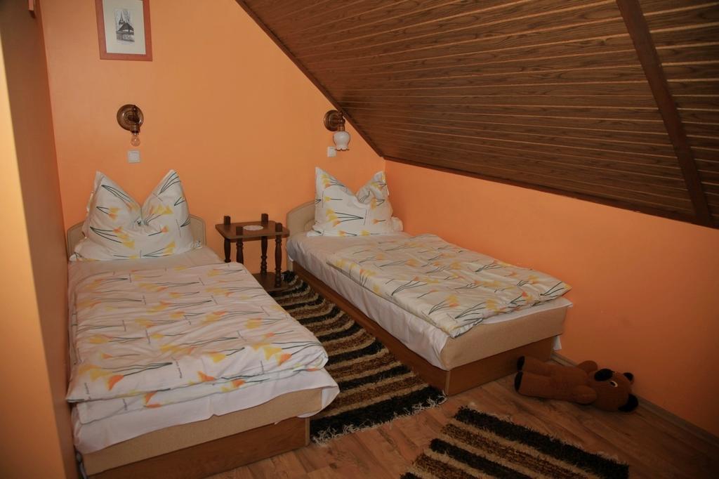 Edina Apartman ザラカロシュ 部屋 写真