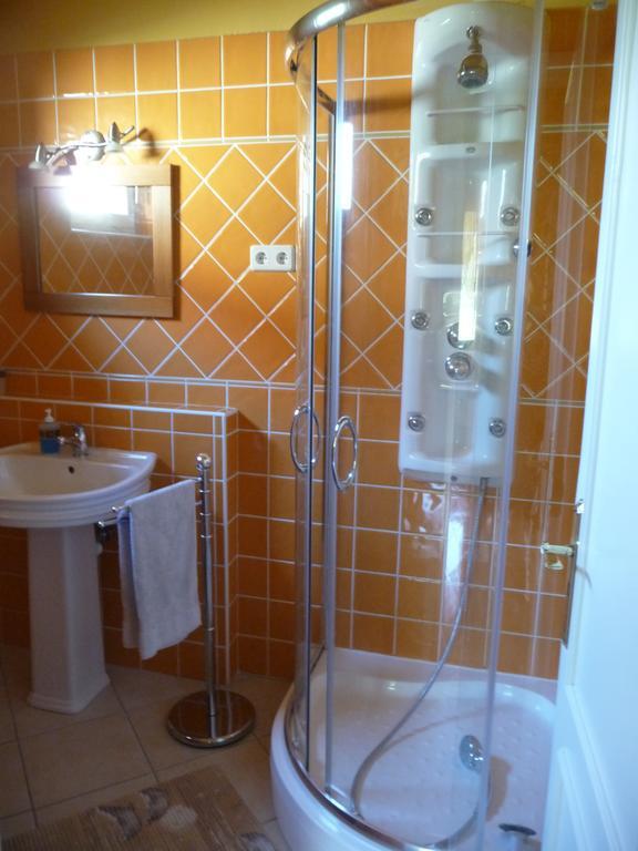 Edina Apartman ザラカロシュ 部屋 写真