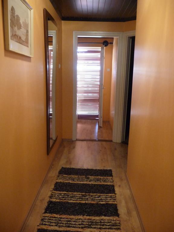 Edina Apartman ザラカロシュ 部屋 写真